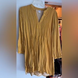 Dress size small old navy needs ironing or steaming